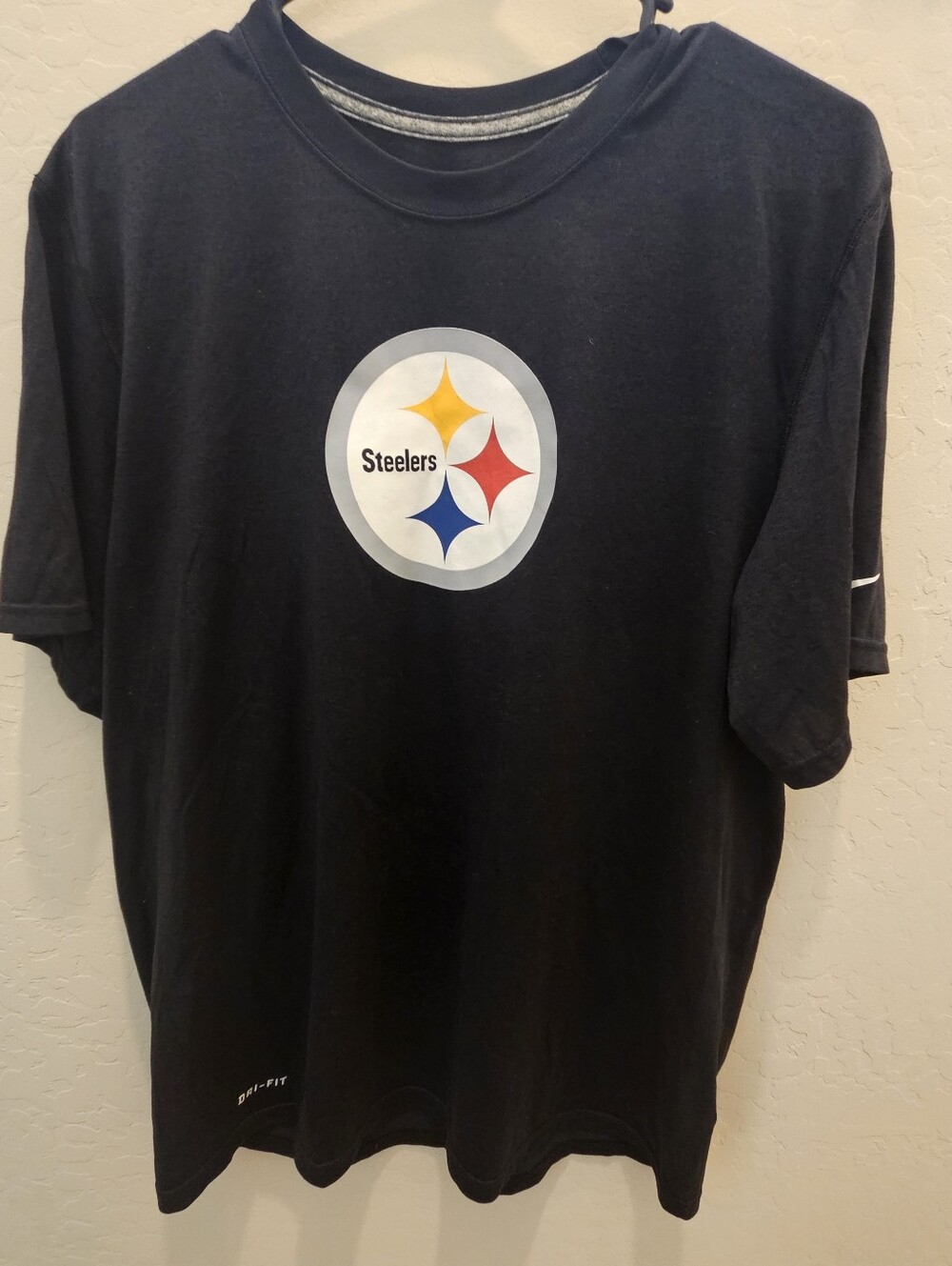 NIKE DRI-FIT Mens T-Shirt NFL Pittsburgh Steelers Black Short-Sleeve Logo Tee